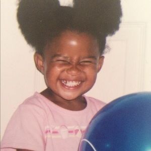 Meet your Posher, Alexia